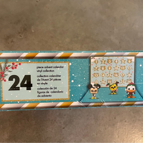 Funko Pop Disney Advent Calendar 2022 24 figurines surprises sealed New Box - Picture 2 of 5